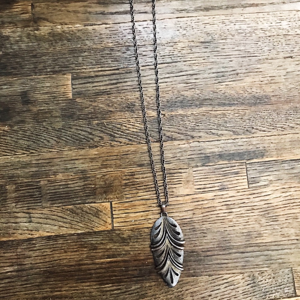 🛍✨5 for $25 - Leaf necklace